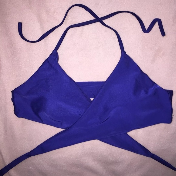 Cross bathing suit - Picture 2 of 5